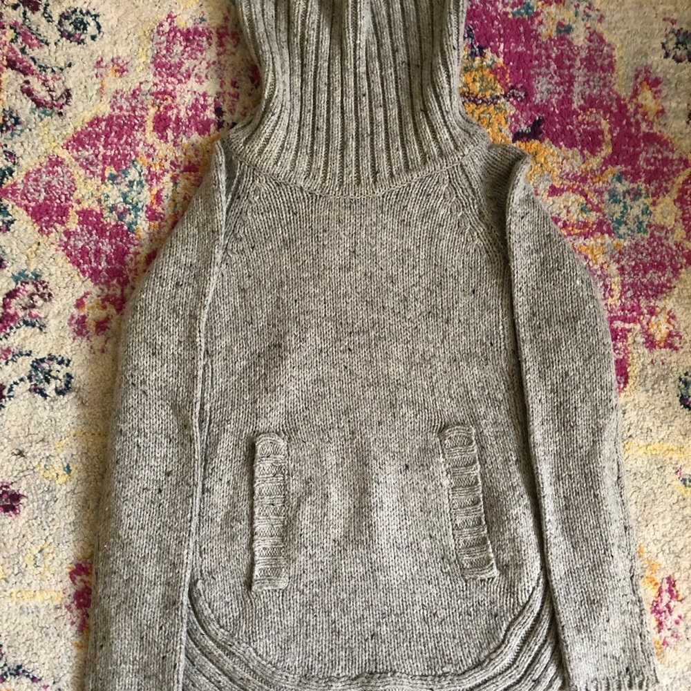 Cynthia Rowley knit grey sweater